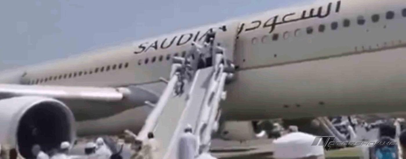 بالفيديو: حريق في طائرة ركاب سعودية أثناء هبوطها