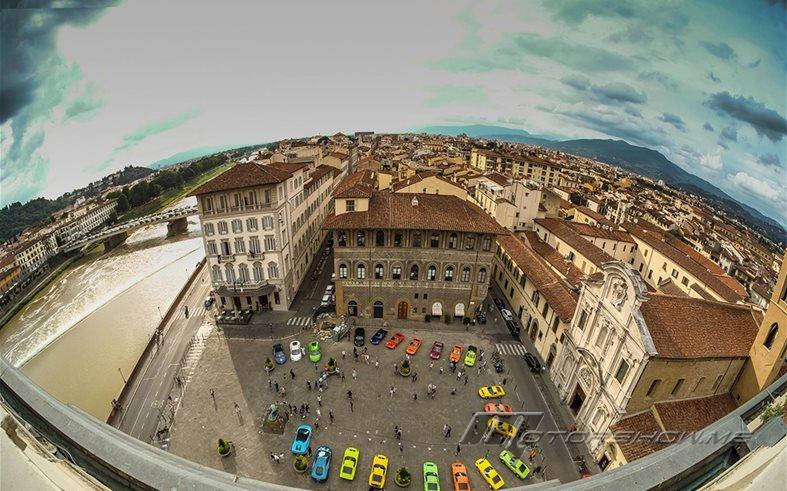 Twenty Brightly-Colored Lamborghini Miuras Came To Italy for a 500KM Journey